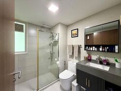 1 Canberra (D27), Condominium #636844681